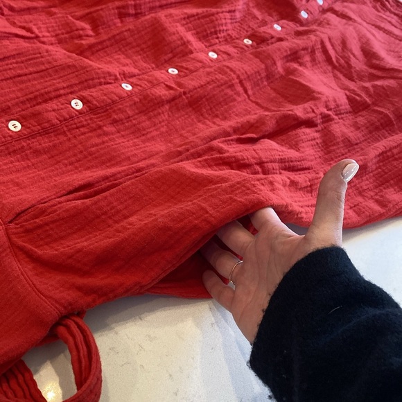 XiRENA Caylin Dress Cotton Gauze Muslin Button Down Midi Cherry Red Pockets XS - Picture 8 of 9